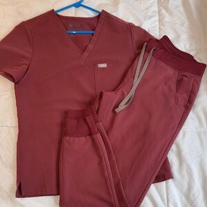 Figs Dark Cherry Scrub Set